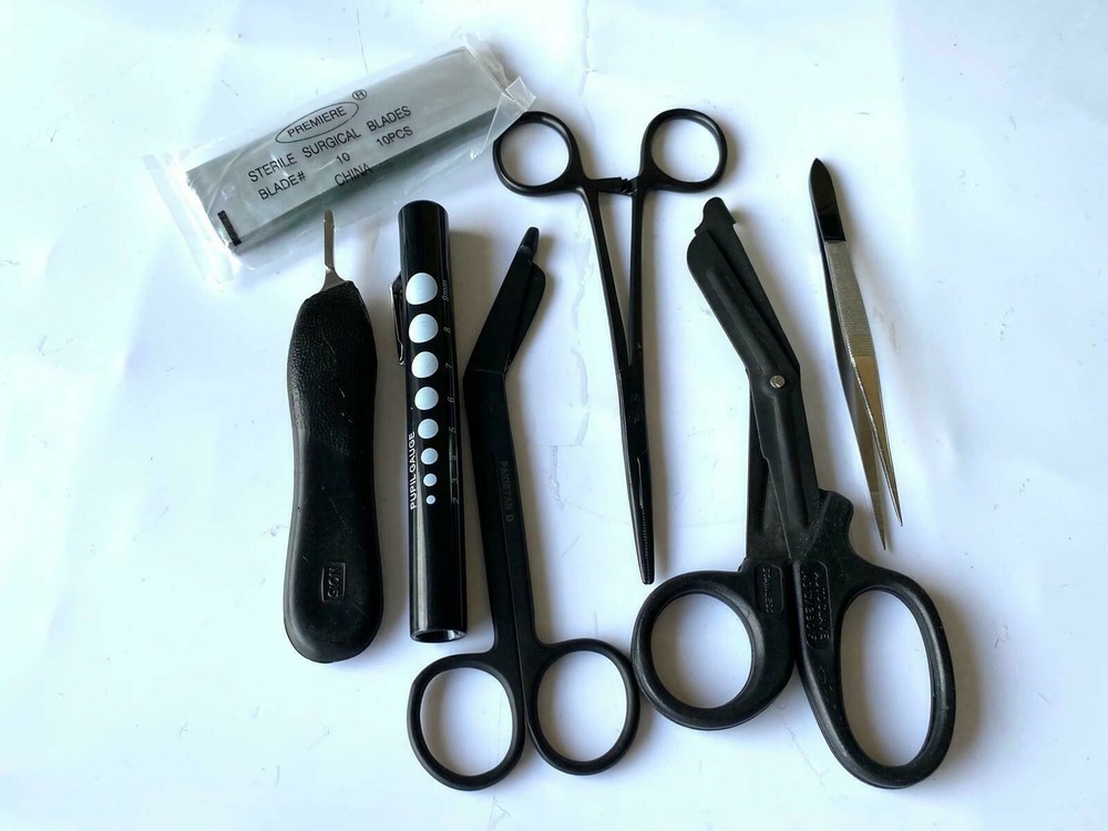17 Piece First Responder Tactical Kit Shears EMT/Scissors Combo Pack with Holste