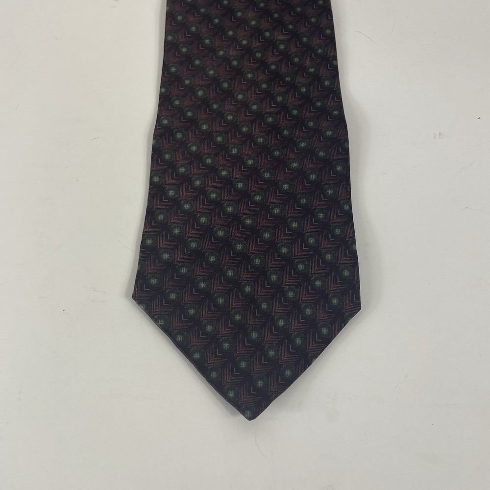 Bill Blass Silk Tie.