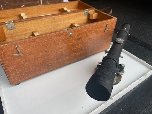 Vintage Lietz Engineer Survey Level Scope Transit
