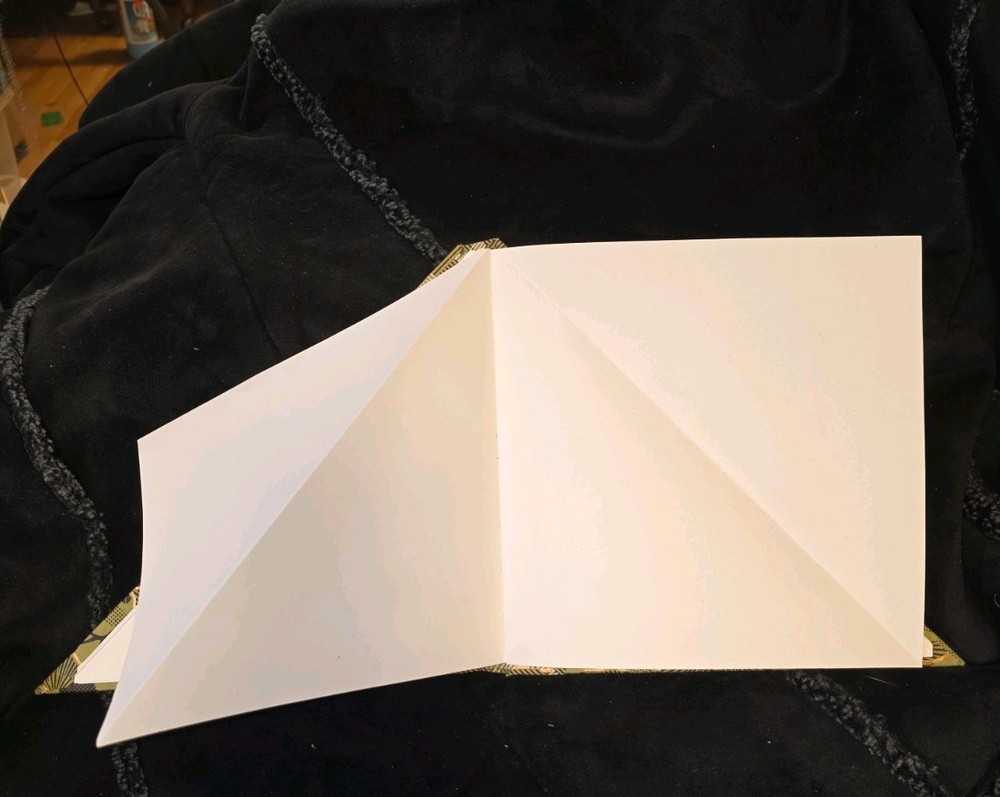 TRIANGLE SHAPED JOURNAL DIARY NOTEBOOK