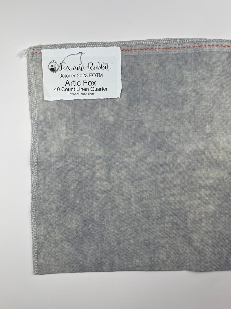 Fox and Rabbit 40 Ct Linen in Arctic Fox 18x27