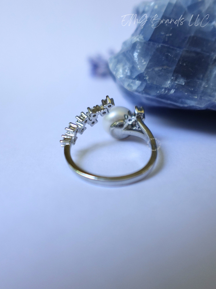 CZ Bypass White Freshwater Pearl Ring