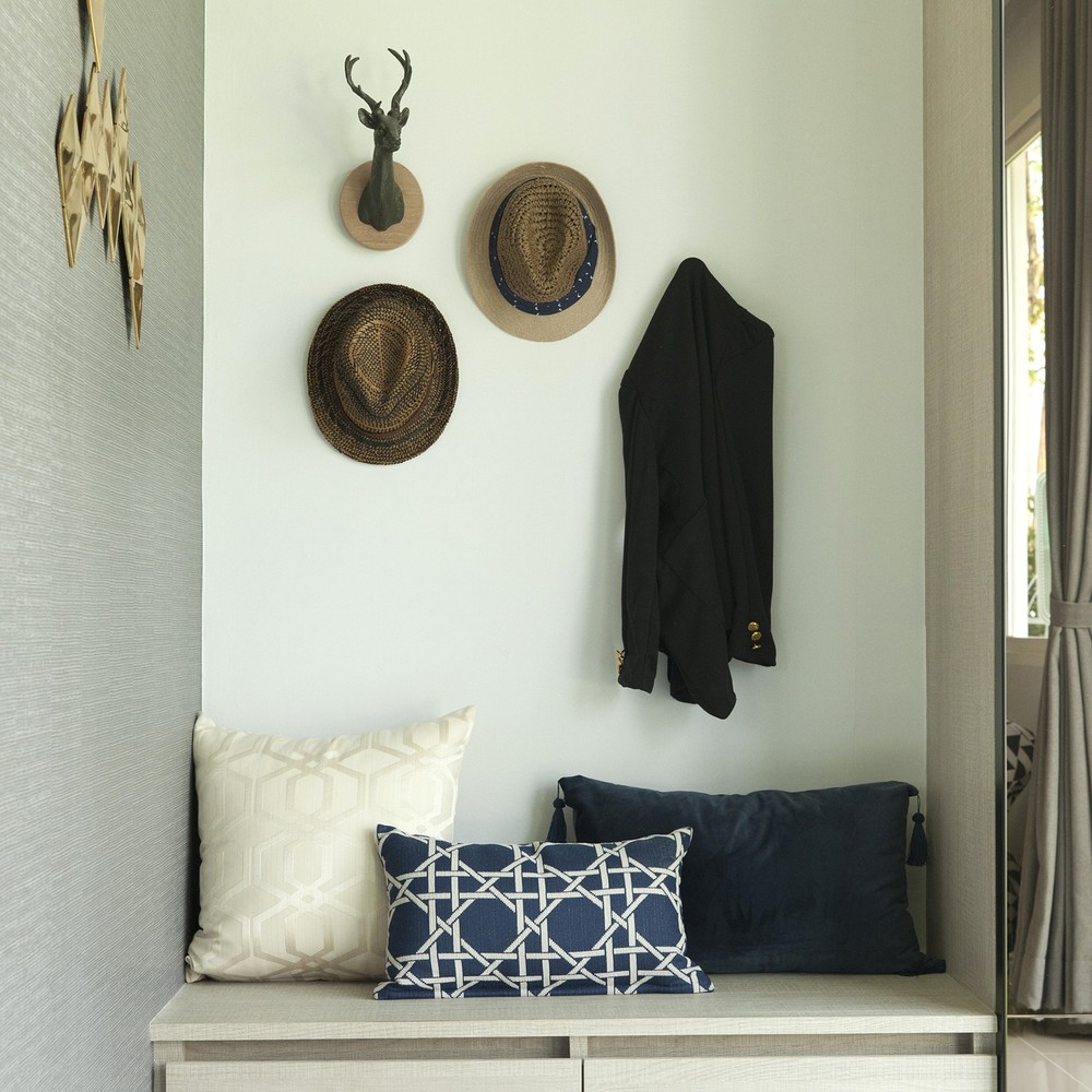 Decorative Wall Hooks, 2Pcs - Solid Brass Entryway Coat Hooks (20mm x 29mm)