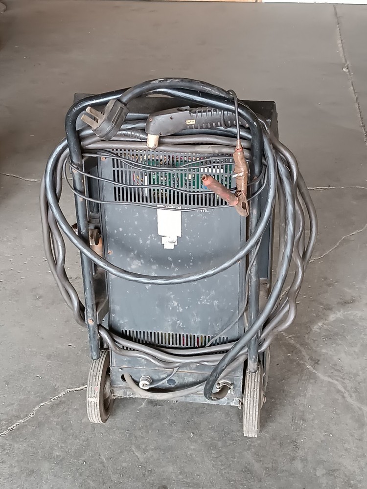 Hypertherm Max40cs Used Plasma Cutting System, 40A, Industrial Use