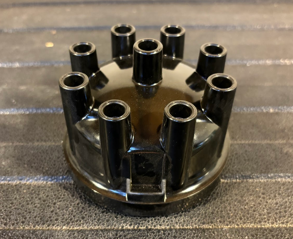 Ignition Distributor Cap - 174-6825 / 4505 - Fits Bentley, Triumph & More