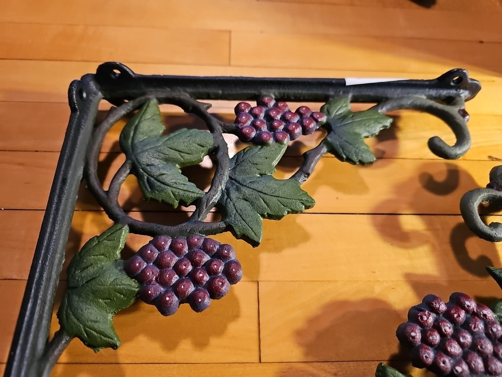 2 Heavy Cast Iron Shelf Bracket Grape Leaf Heavy Cast Iron