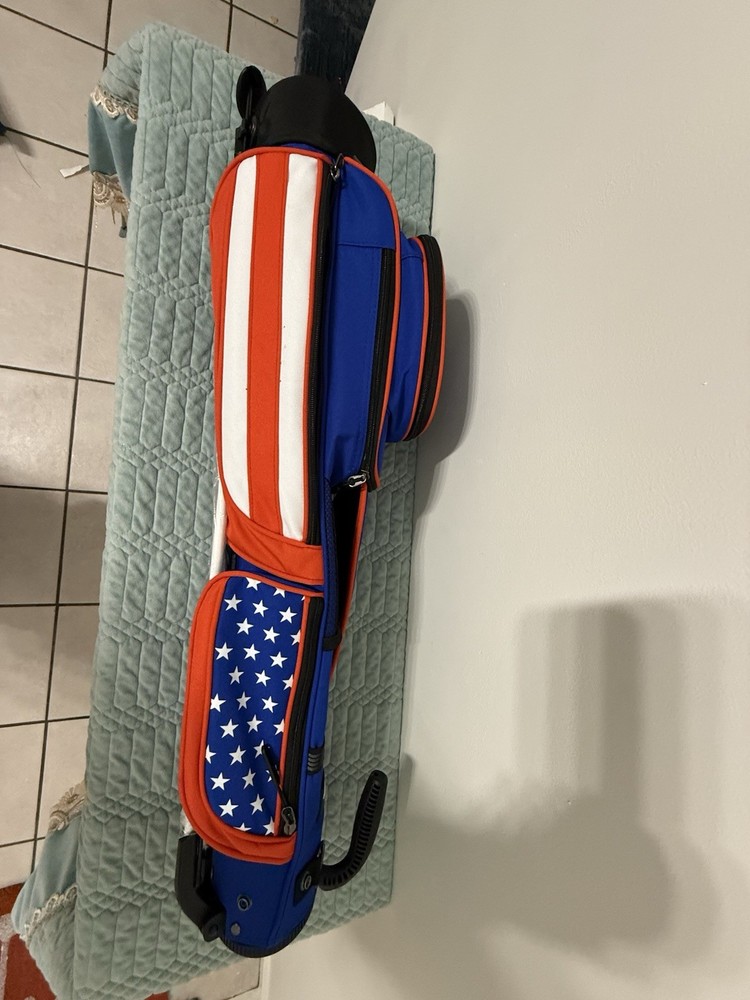 Sunday Golf Loma S-Class golf bag