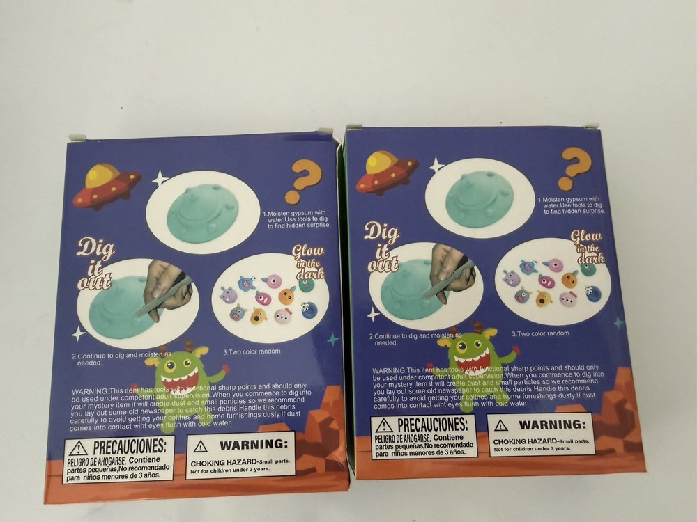 2 Pack - Fun UFO Treasure Dig Kit