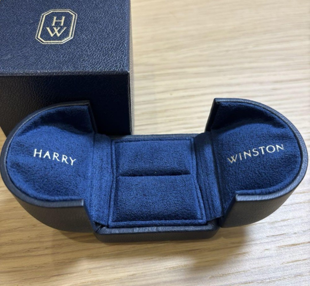 Harry Winston Ring Case empty case w/Box , Free Ship