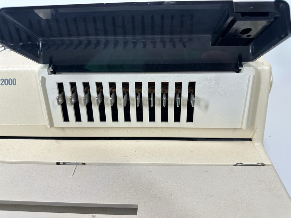 GBC Image Maker 2000 Comb Binding Machine