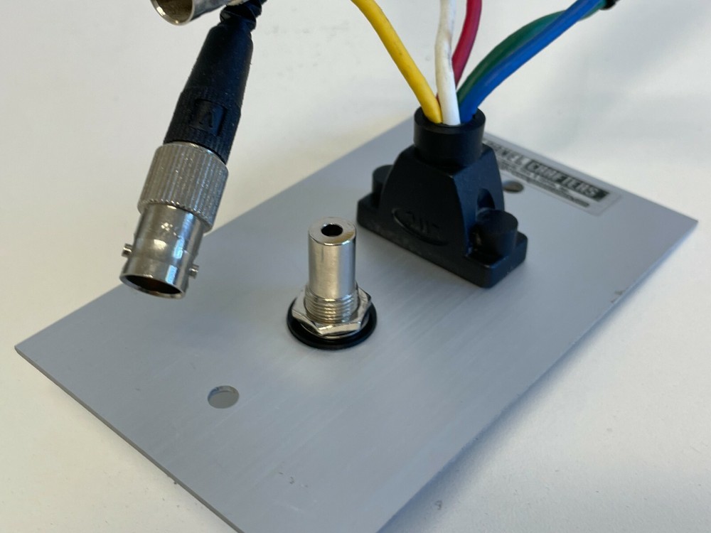 AA5: Panel Crafters VGA RCA Mono Pass Through