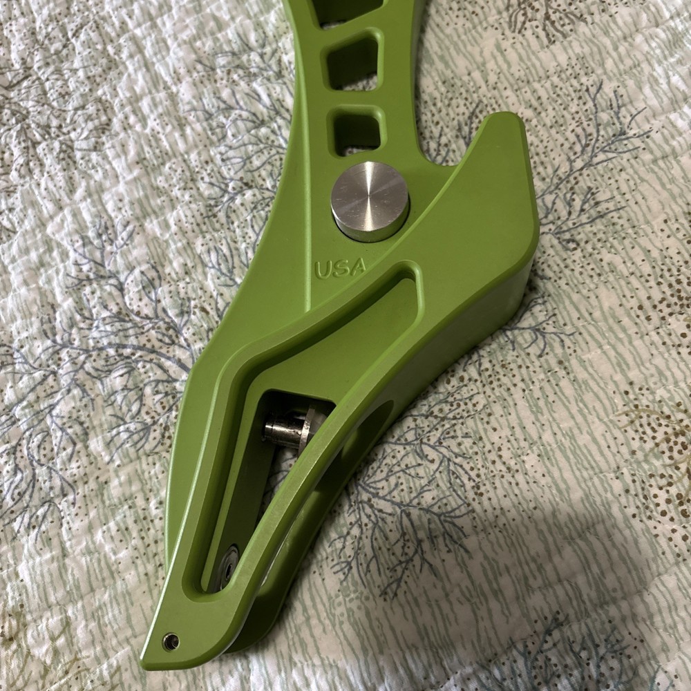 CD Archery WF29 XO Barebow Recurve Bow Riser