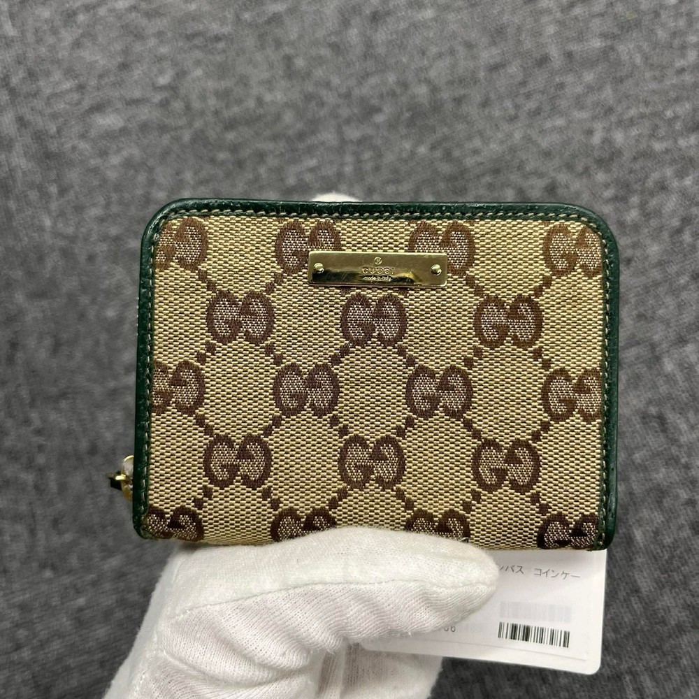 Gucci Compact small wallet Authentic