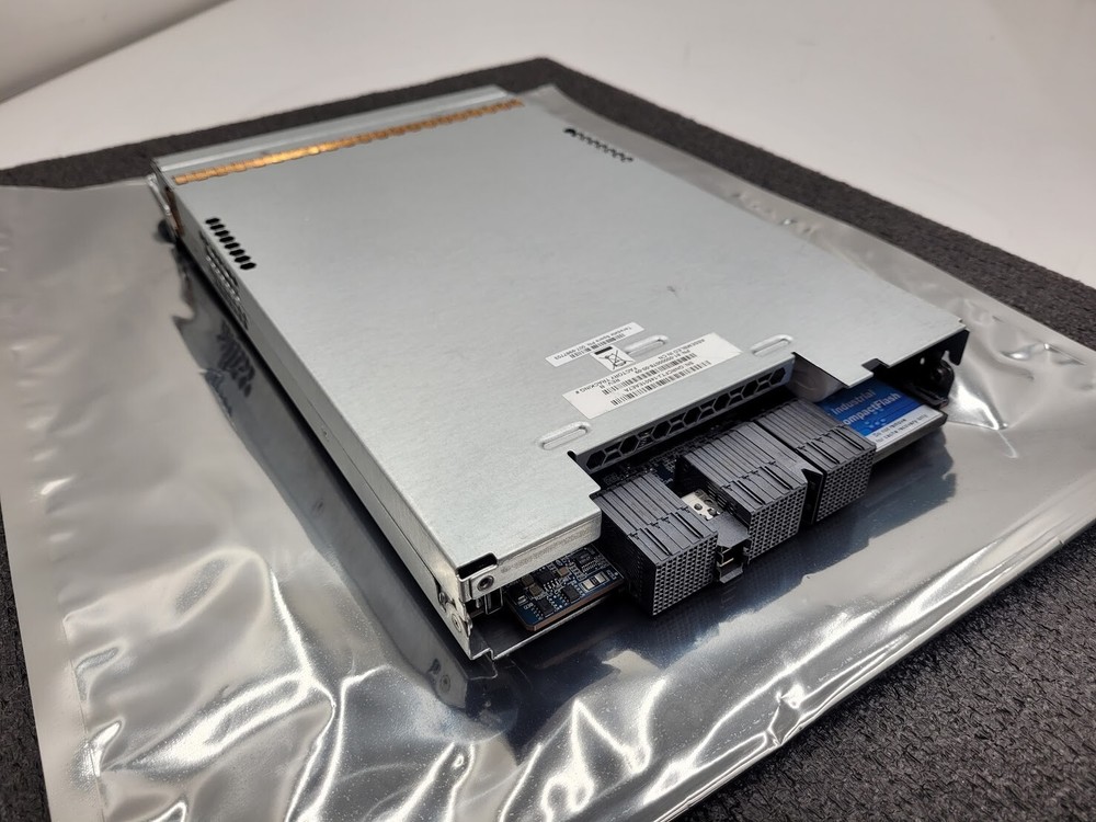 Dot Hill FRUTC05-01 12Gb SAS / FC Disk Array Controller Module 81-00000078-00-09