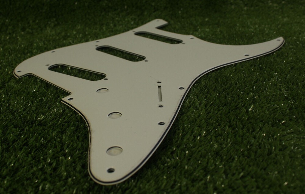 Voodoo Pickguard Reverse Bridge Pickup Fits Jimi Hendrix Strat - Parchment