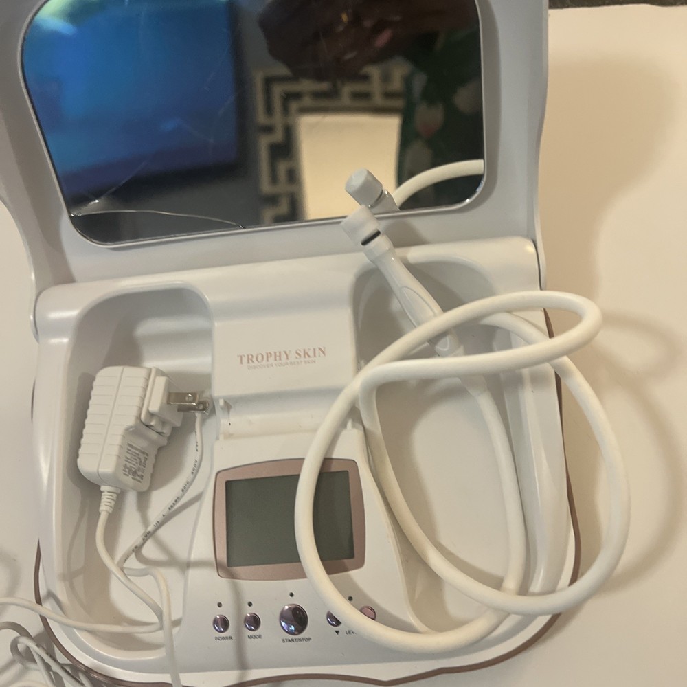 Trophy Skin MicrodermMD, Microdermabrasion System Replacement,Mirror Cracked