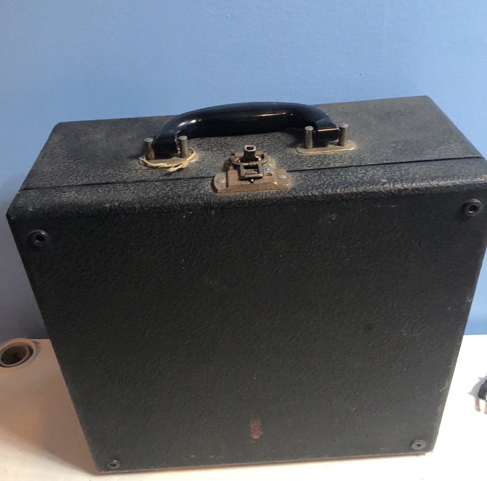 Antique Royal Typewriter In Black Carry Case Older Model