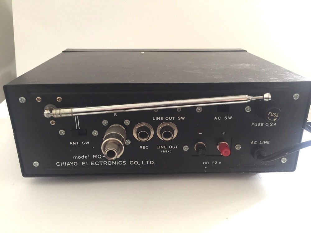 Chiayo Electronics RQ-300 Vintage Wireless Receiver & 2 Microphone Transmitter