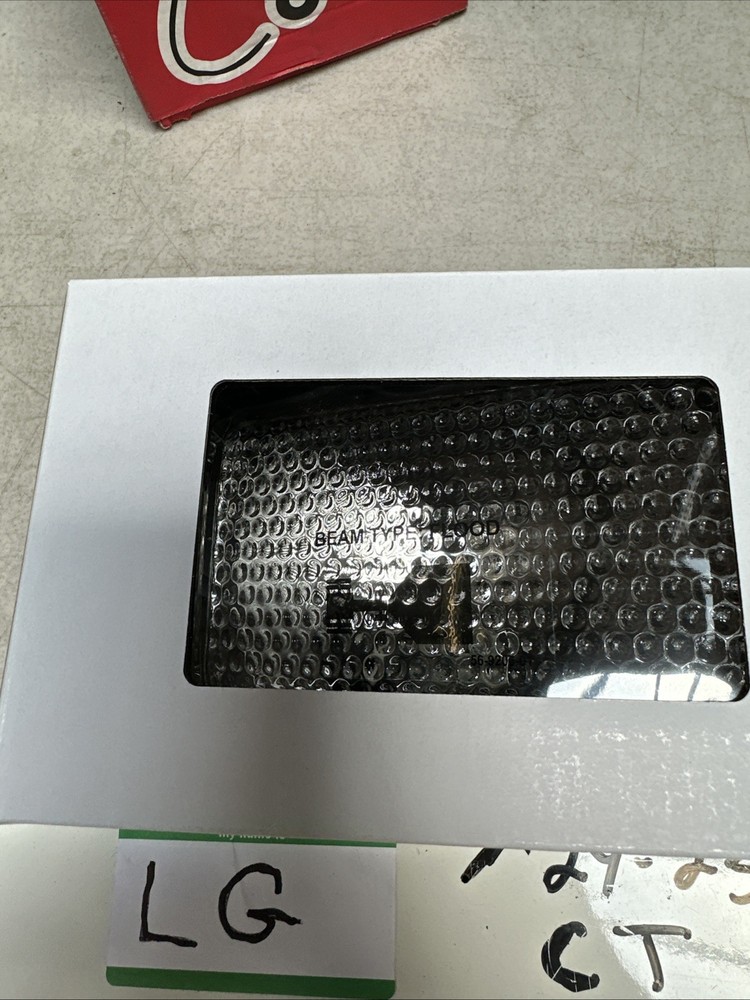 Grote 63531 Rectangular Halogen Fog Lamp