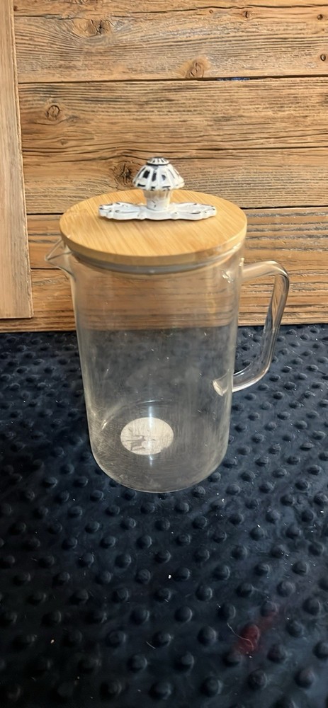 Glass Drink Pitcher With Bamboo Lid