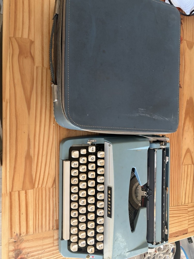 Vtg Webster  Typewriter with Case
