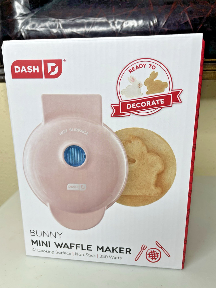NEW Dash Decorate Bunny Rabbit Easter Breakfast Mini Waffle Maker Nonstick