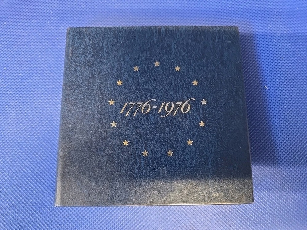 1976 Bicentennial Silver Proof 3 Piece Silver Set.