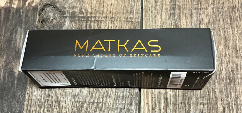 NEW Matkas Microneedle Skin Roller With Replaceable Head Black