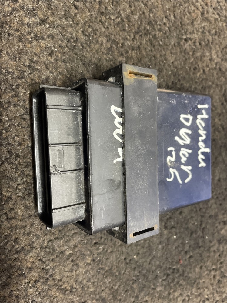 2004 Honda Dylan SES125 CDI Unit 30410KGF906