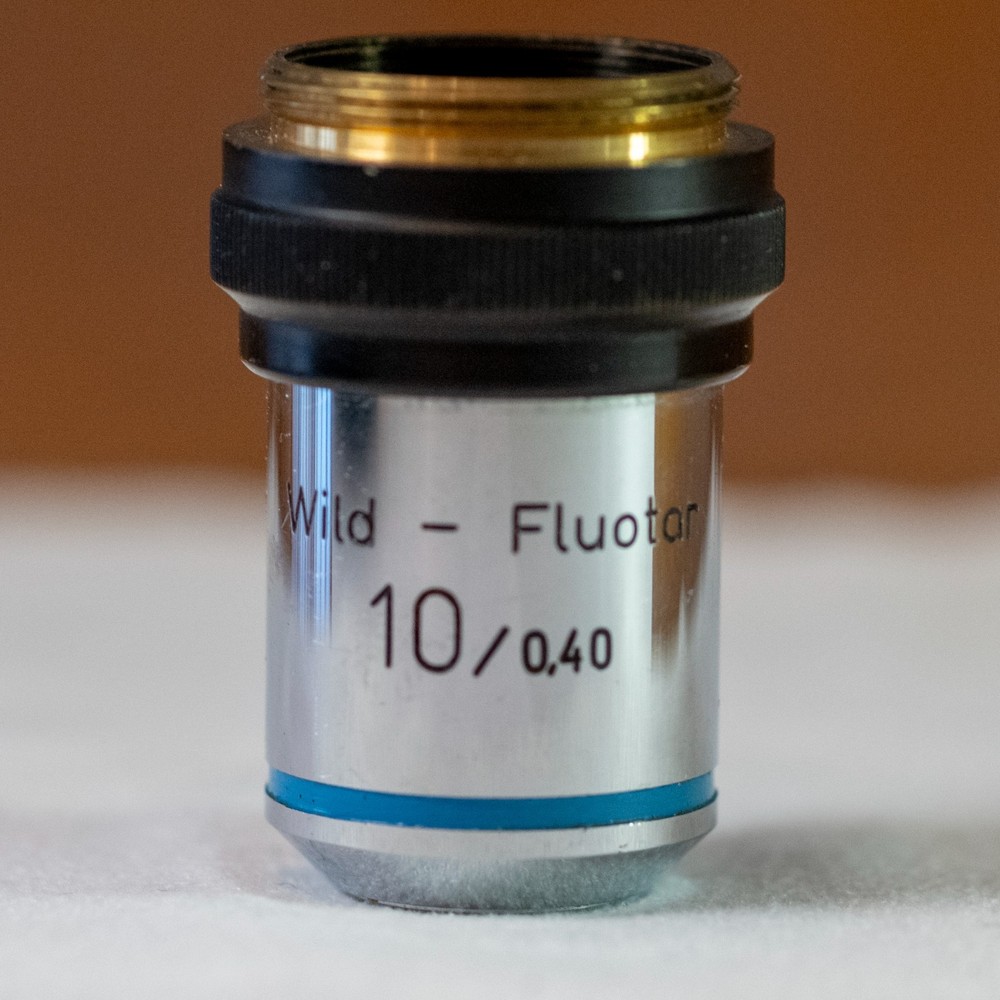 WILD HEERBRUGG 10X FLUOTAR OBJECTIVE LENS MICROSCOPE PART