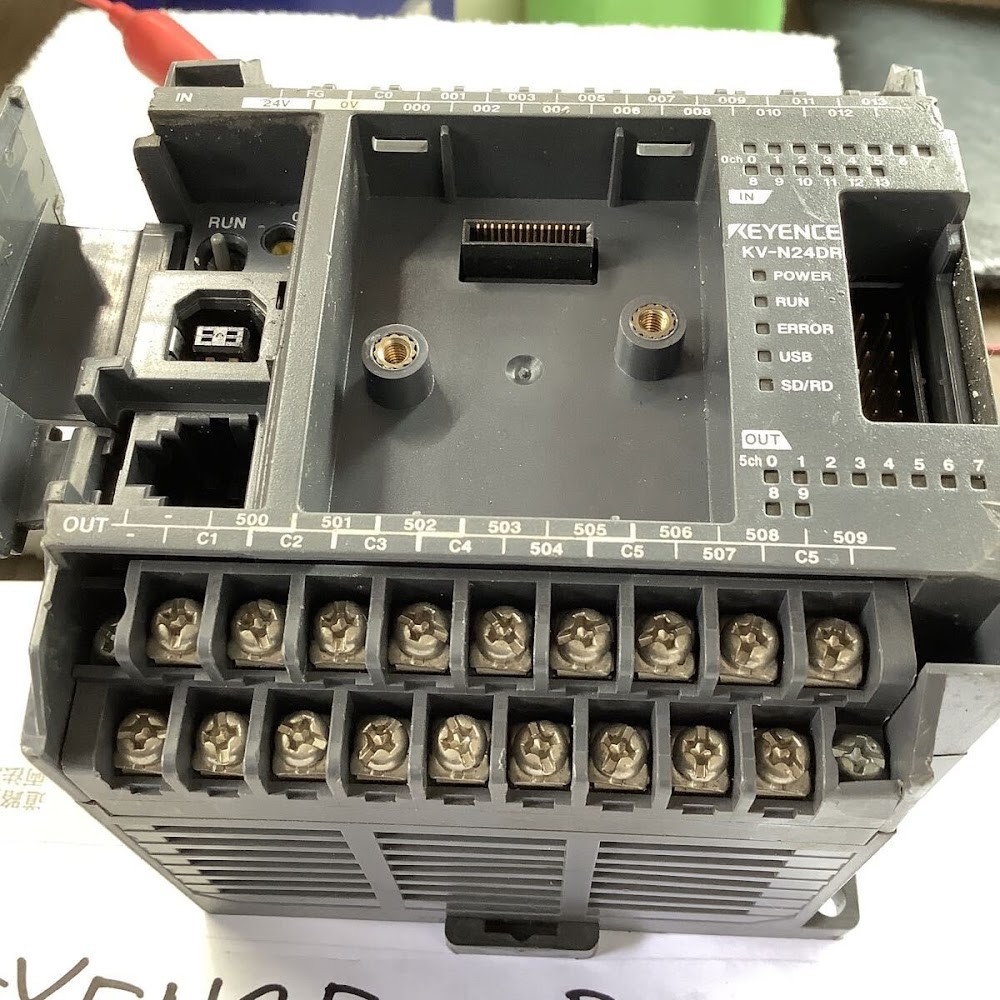 KEYENCE KV-N24DR PLC Main Unit Controller Power On Tested USED