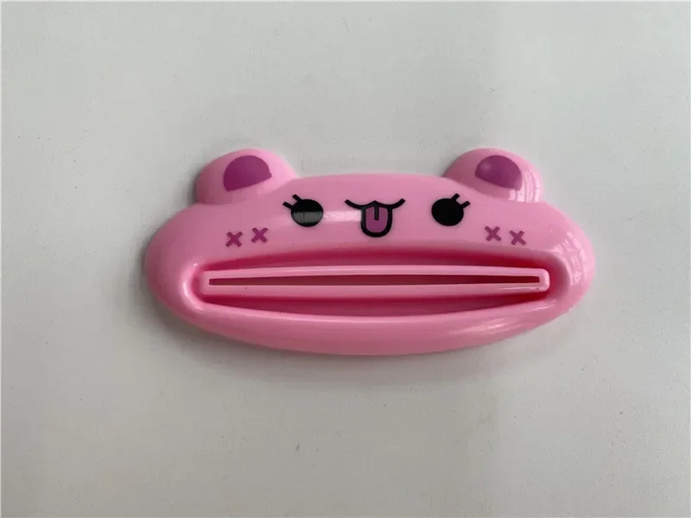 1Pcs Cute Animal Multifunction Squeezer / Toothpaste Squeezer Home Commodity Bat