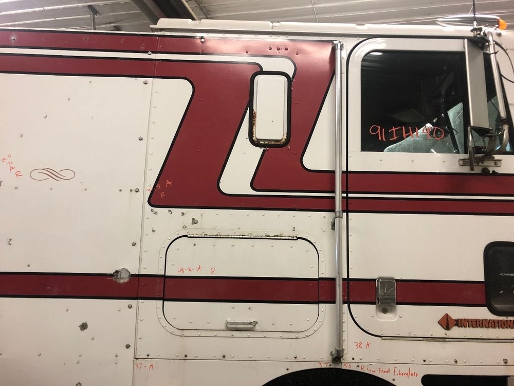 International 9700 ALUMINUM Right/Passenger REAR SIDE Panel