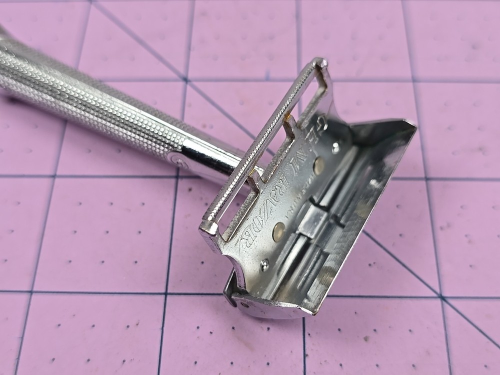 Vintage GEM Safety Razor Flip Open chrome