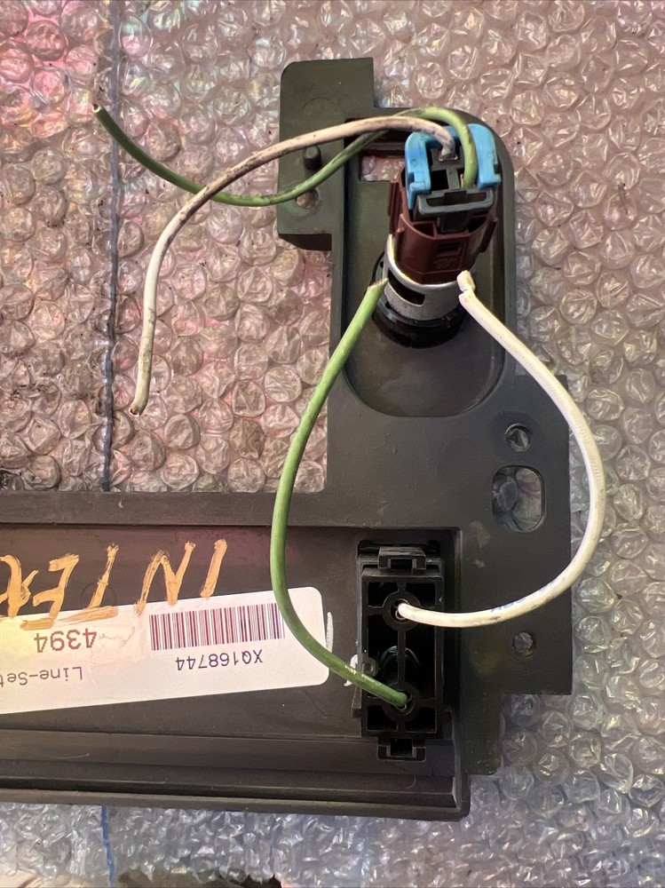 INTERNATIONAL PROSTAR DASHBOARD AUX SWITCH AND 12V