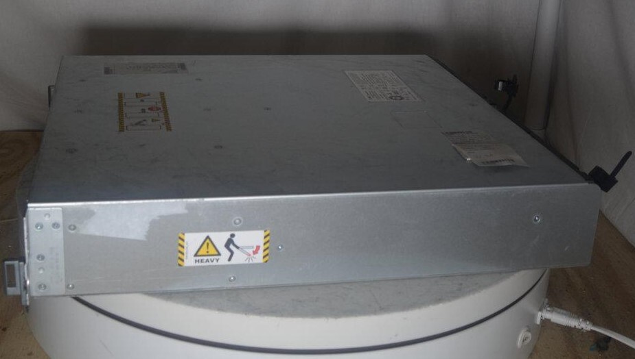 Dell EMC EAE VNXe Hard Drive Disk Array SEE NOTES