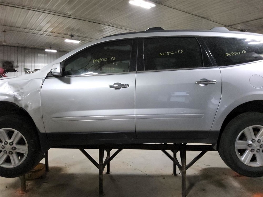 2013 Chevy Traverse Passenger Front Headrest Only Gray Leather