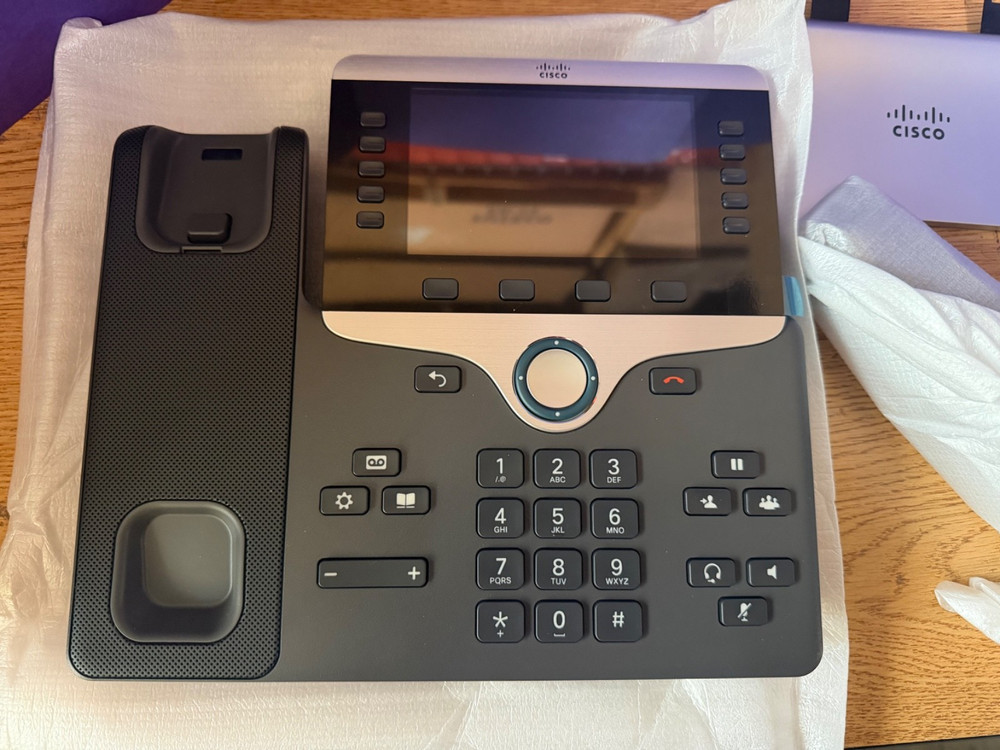 NEW OPEN BOX Cisco CP-8861-K9 8861 IP Phone *MISSING CABLES
