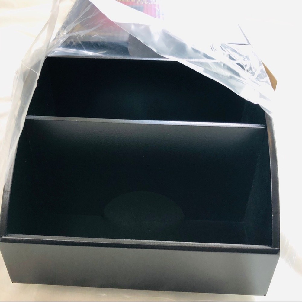 NIB Black Compact Charging Station Organize Multiple Devices HInged Back Panel