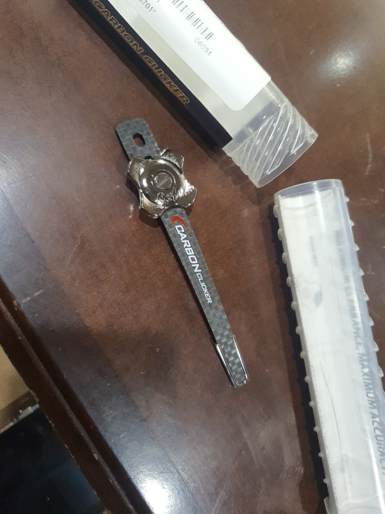 Win Win Carbon Clicker 6/32