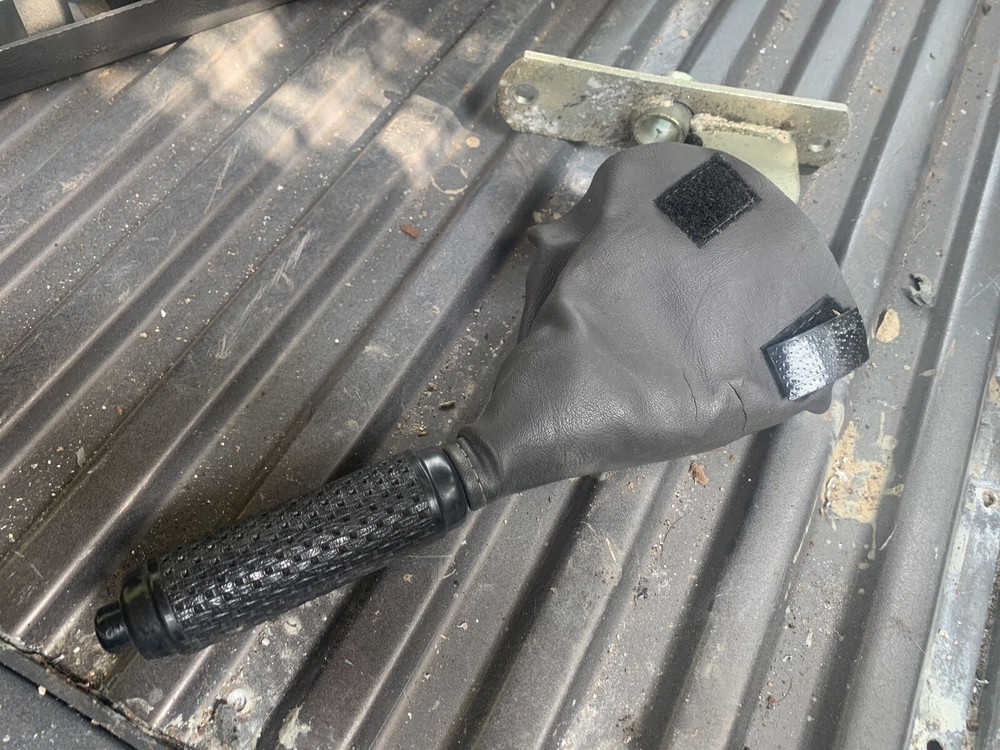 RANGE ROVER CLASSIC HARD DASH HAND BRAKE LEVER 1988- 1994