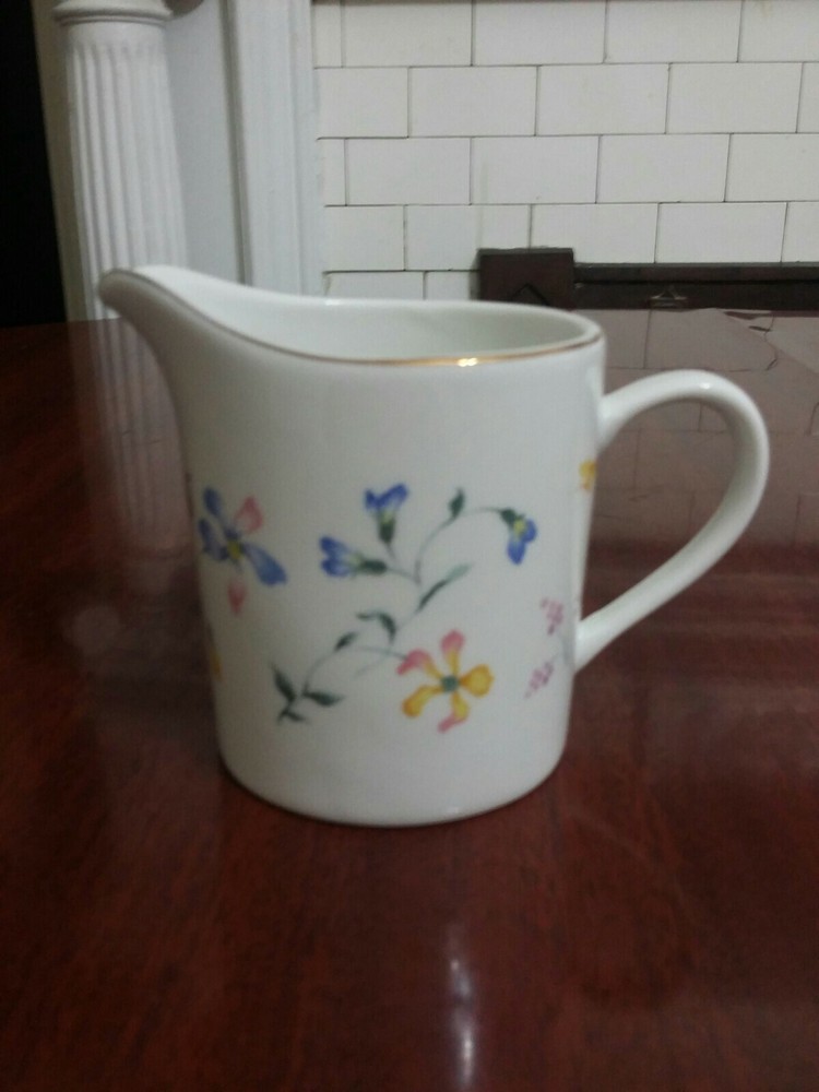 Totally Today Creamer In Excellent Condition