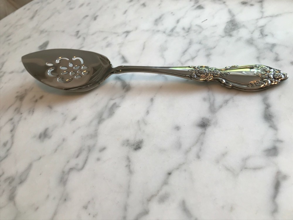 Plantation Flatware by Oneida Community Stainless - slotted server