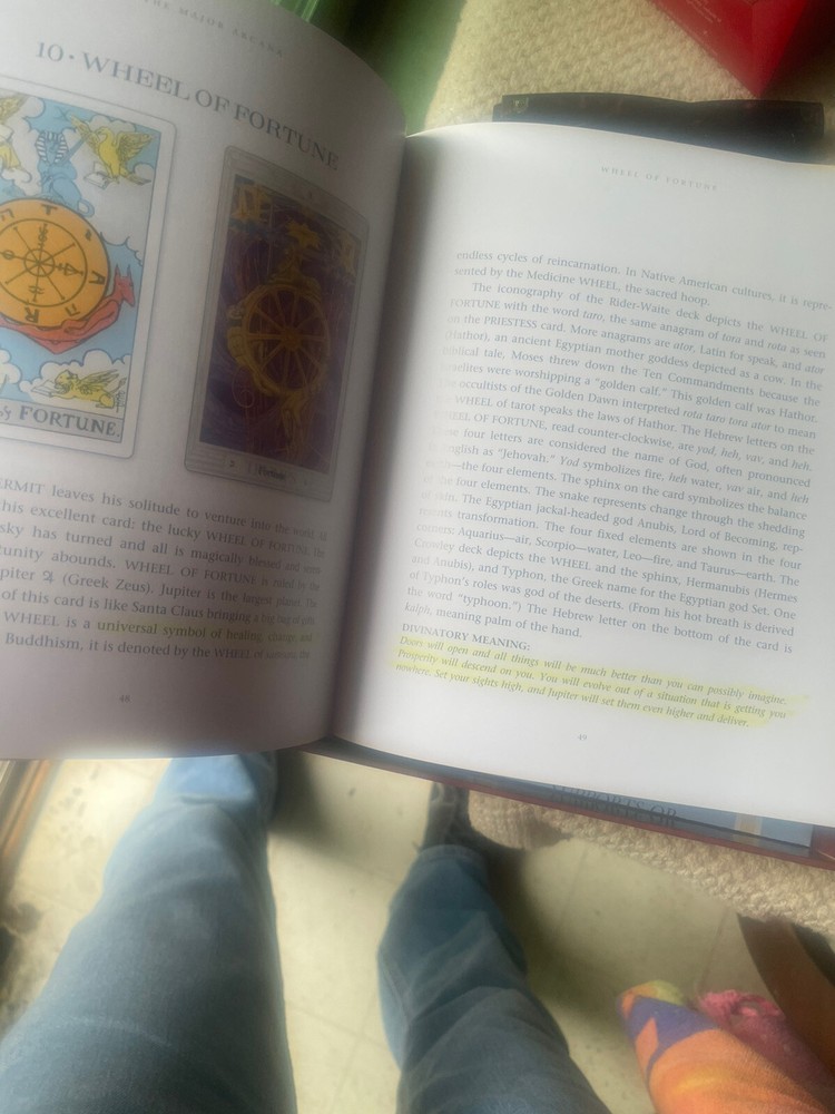 The Complete Introduction To Tarot Kit Opened