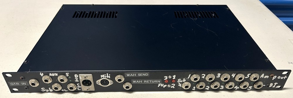 Custom Built Multi Amplifier Splitter Controller MIDI Iso Tranformers Axess Elec