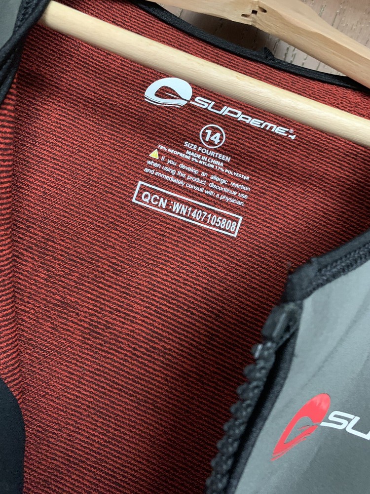 NWT SUPREME SLEEVELESS WETSUIT 14