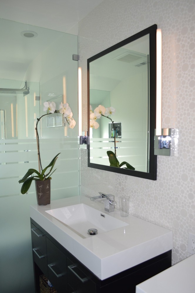 Stiletto LED Vanity Light