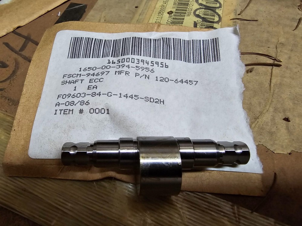 MOOG ECCENTRIC SHAFT 120-64457 1650-00-394-5956 F15 ACFT