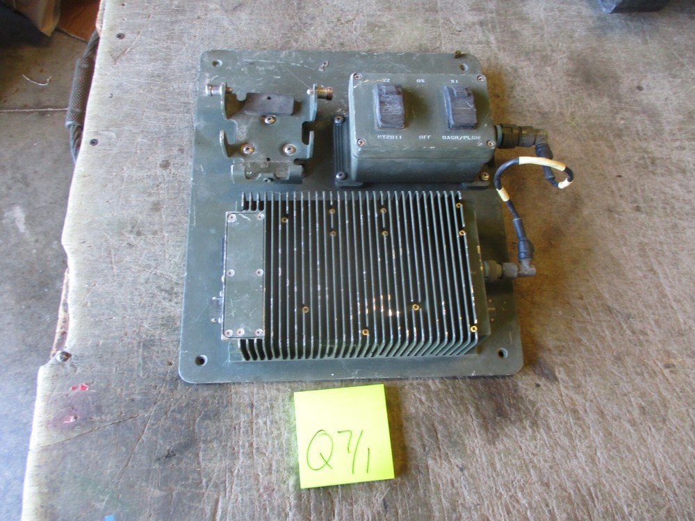 Used Mounting Plate w/AC/DC Power Converter, DAGR Mount, Antenna Switch, HMMWV