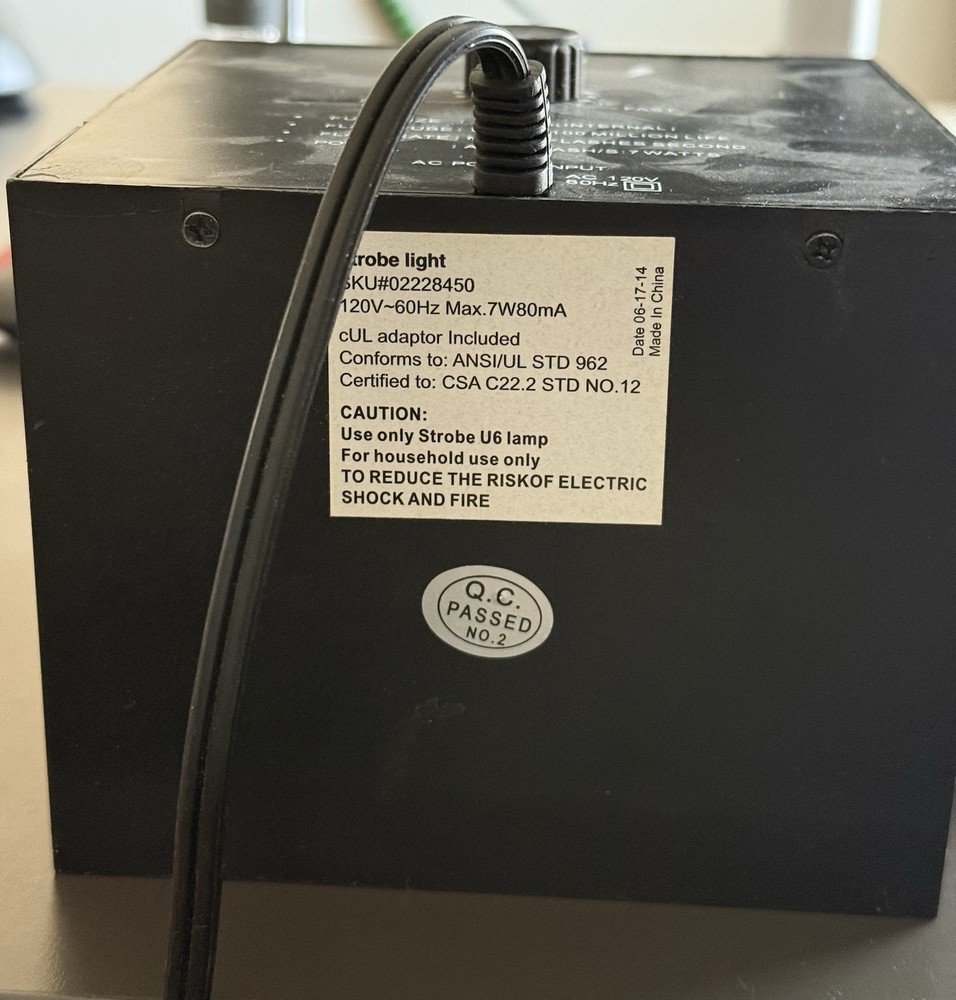 Strobe Light Model # SKU#02228450